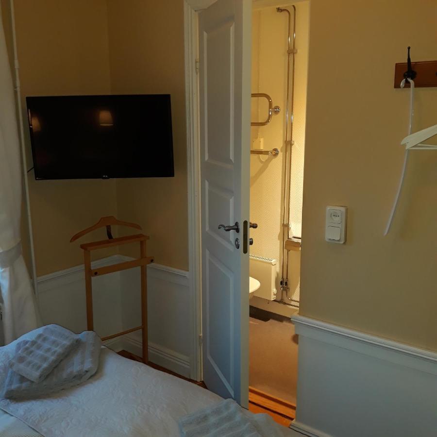 Lilla Hotellet I Nora Екстериор снимка